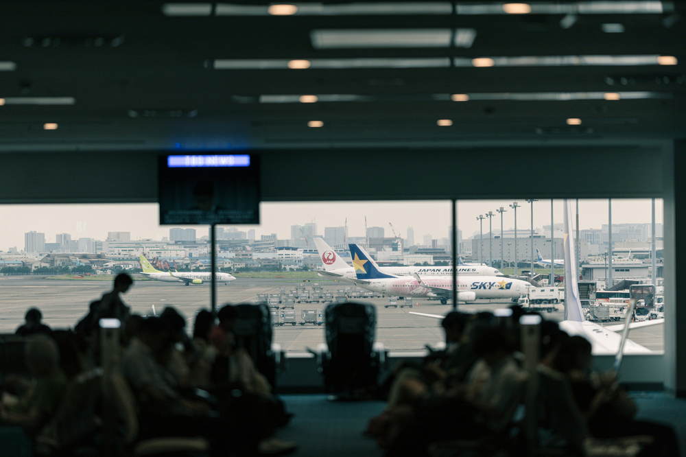空港ロビー